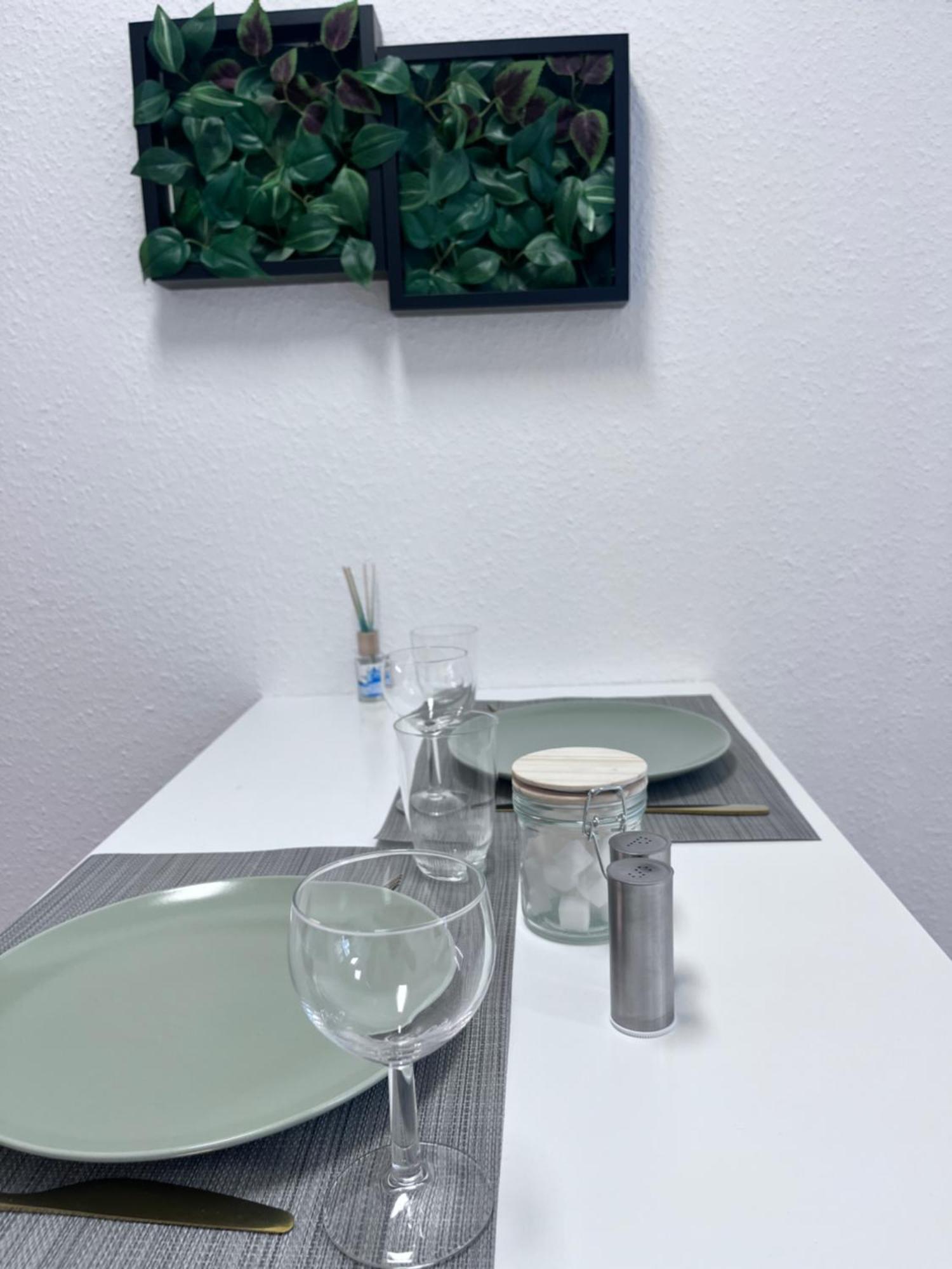Apartment An Der Schlachte-bremen City-boxspringbett -free Parking *